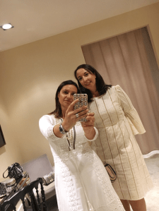 duo-blanc-ceremonie-laique-printemps-terrasse-du-port