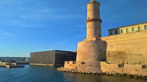 sortie-marseille-lifestyle-mer-apero