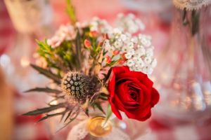 mariage-guinguette-pays-basque-blog-mariage-decoration-florale