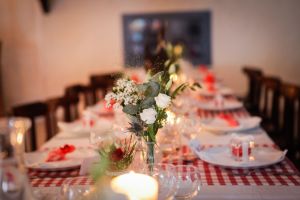 mariage-guinguette-pays-basque-blog-mariage-decoration-florale