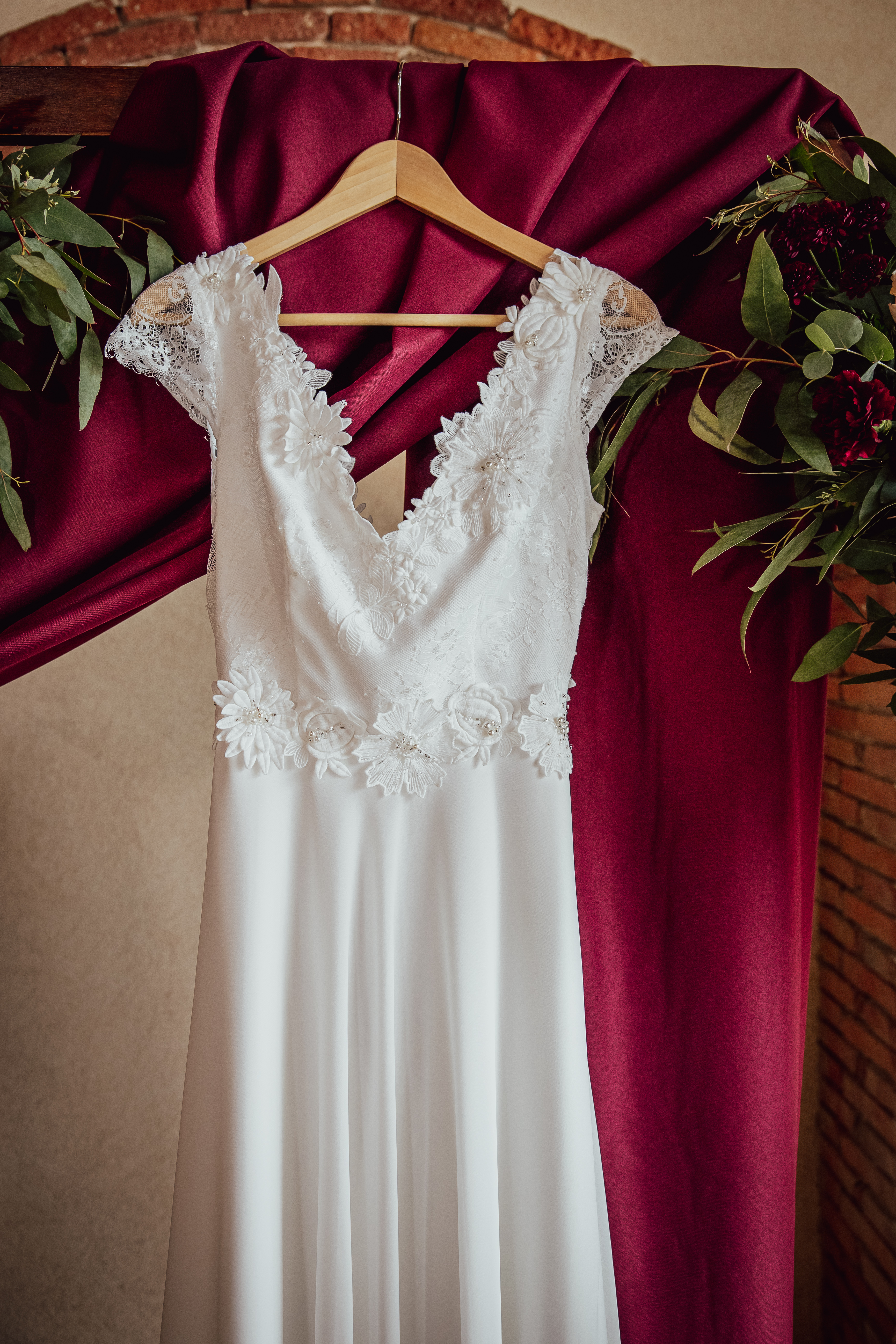 inspiration-mariage-color-block-burgundy