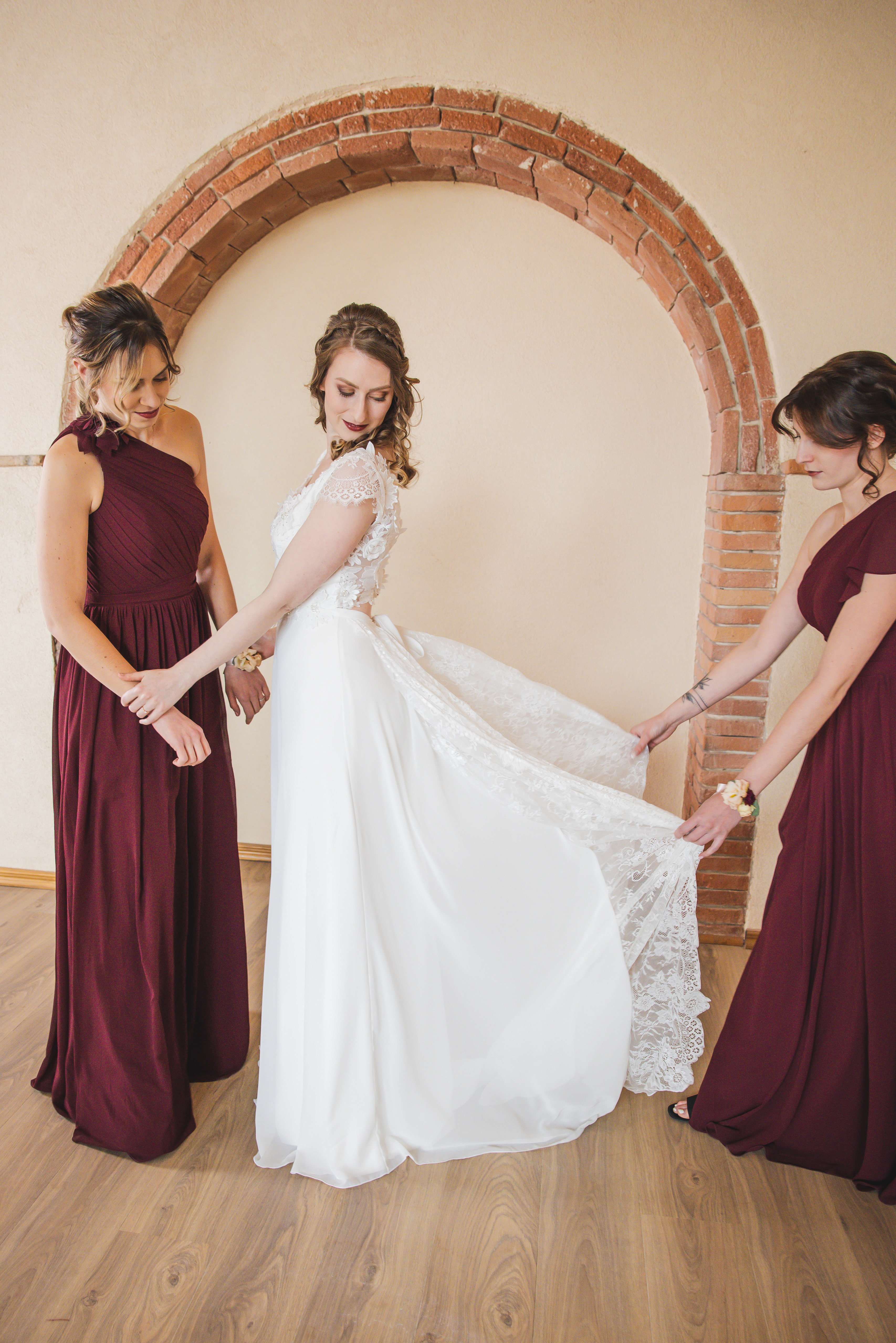 inspiration-mariage-color-block-burgundy