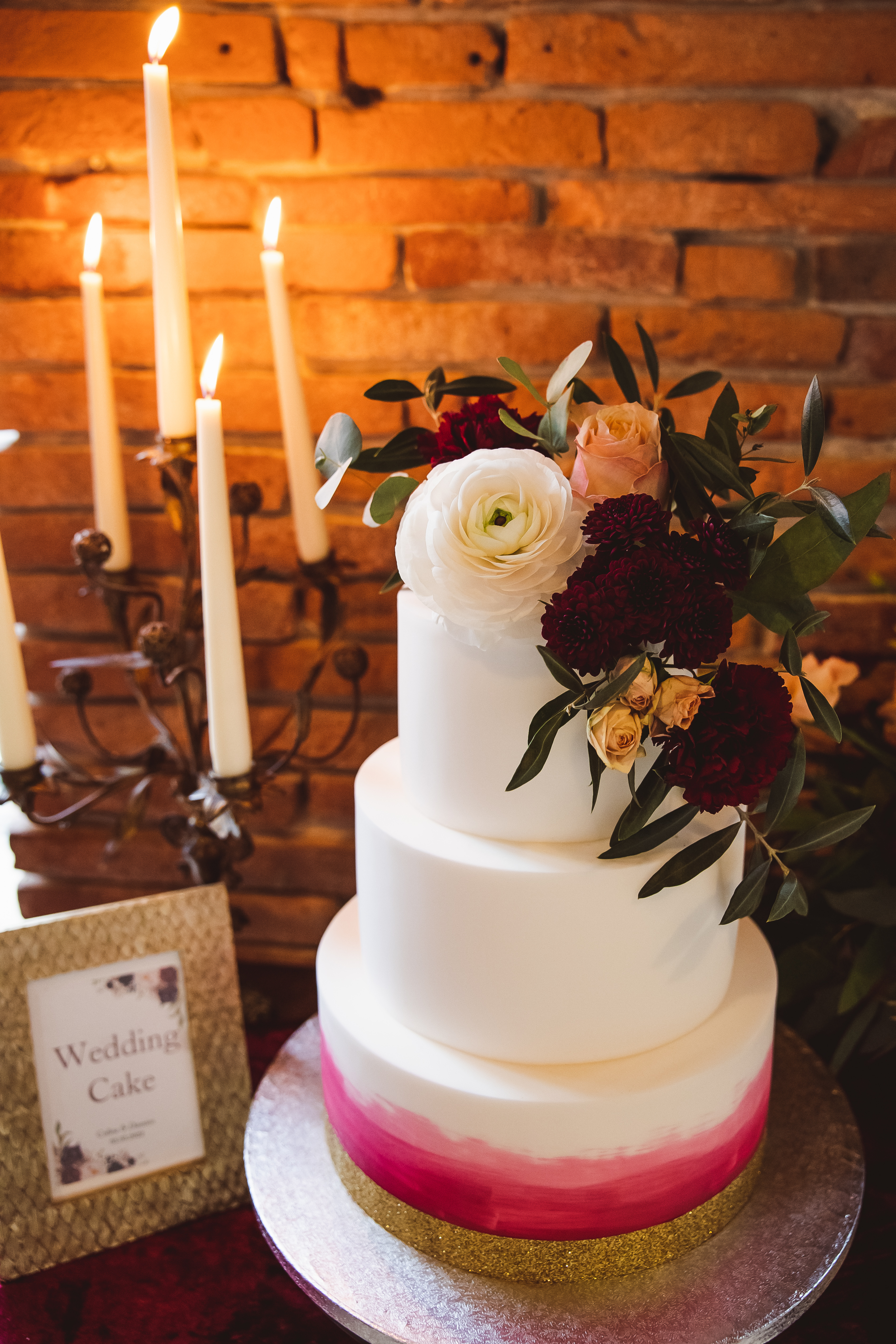 inspiration-mariage-color-block-burgundy